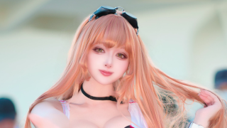 “最強すぎる水着ラピ”！コスプレイヤー・きっか、『NIKKE』人気キャラを圧巻再現