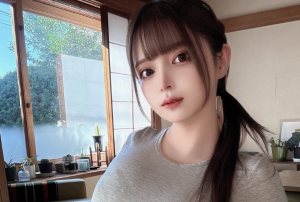 ナチュラルな美しさが際立つ！早瀬みる、コミケ撮影帰りのCalvin Kleinルームウェア写真が“雑誌級”