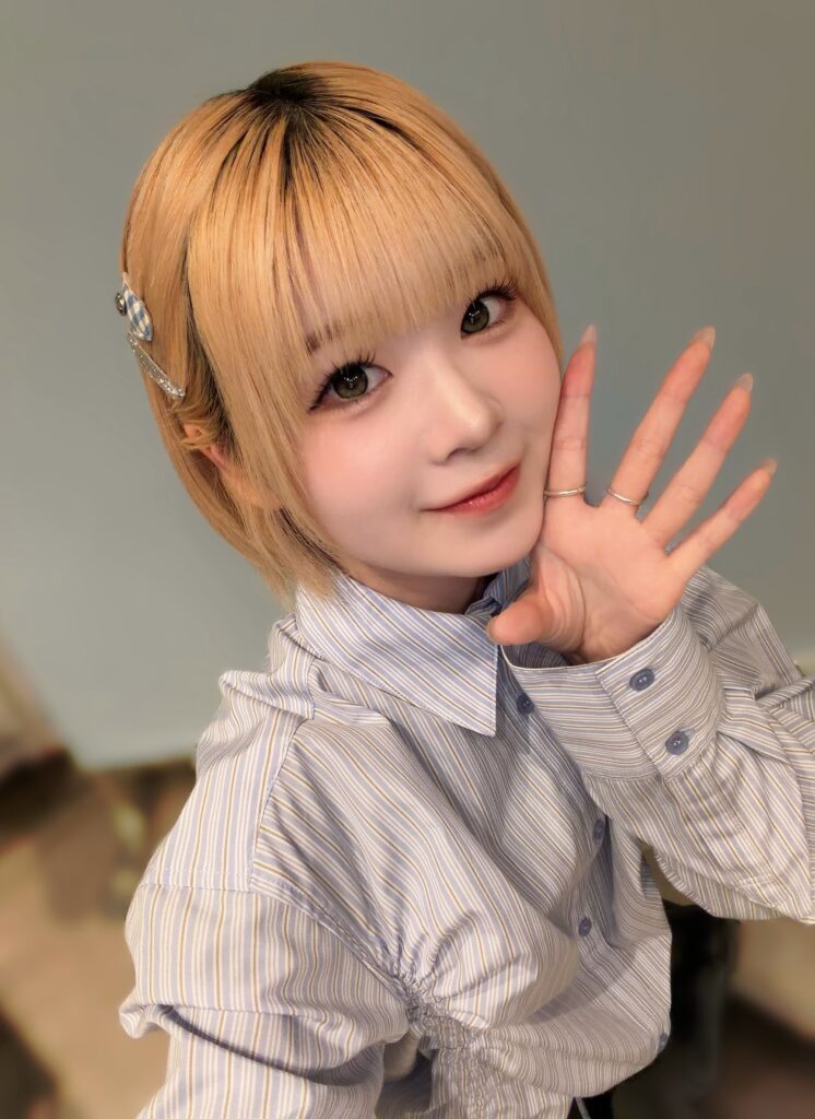 各務 華梨